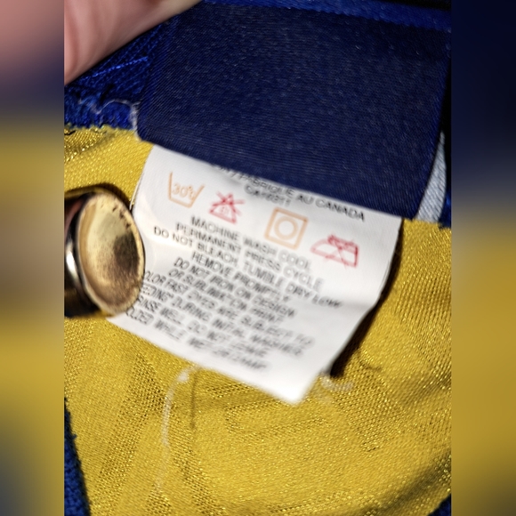 Vintage Umbro soccer jersey - Picture 14 of 15